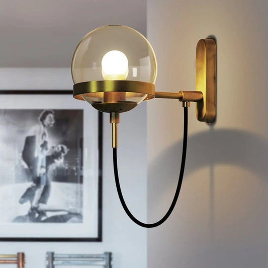 Lampada da comodino da parete di design