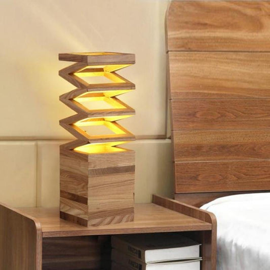 Lampada da comodino in legno Titolo predefinito